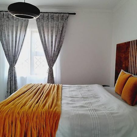 Inkazimulo Airbnb Villa Estcourt Bagian luar foto